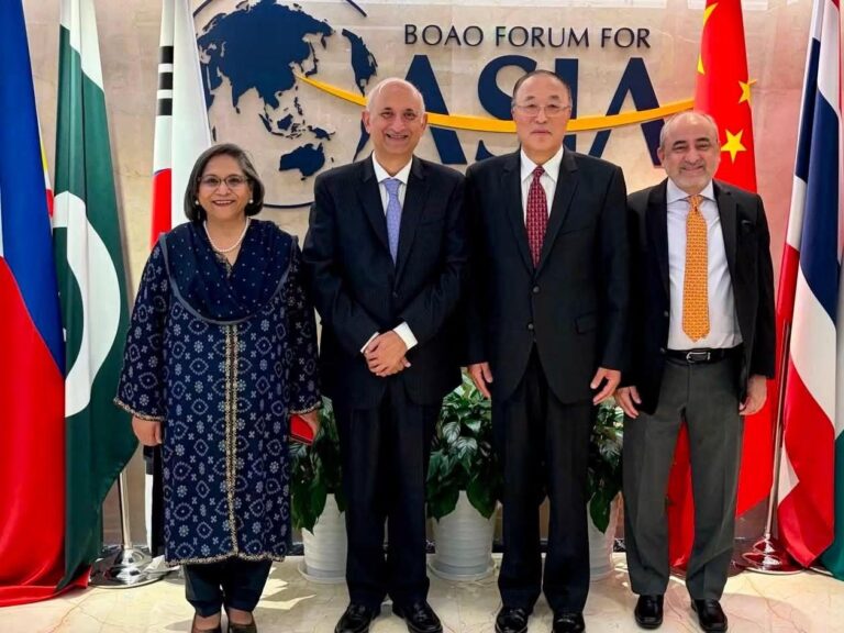 PREF team meets Secretary BOAO Forum to discuss regional economic development